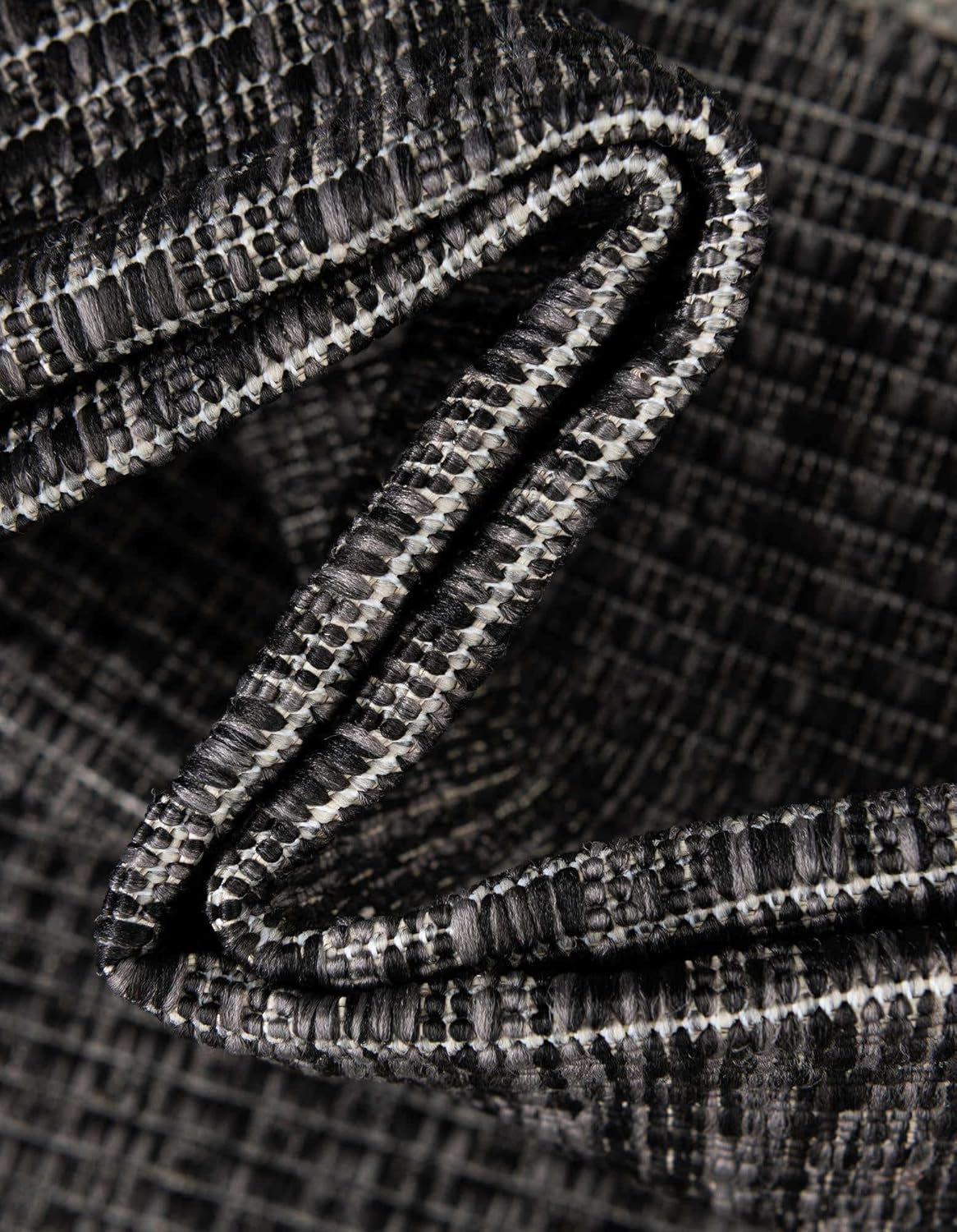 Unique Loom Outdoor Border Collection Area Rug - Soft Border (5' 3" x 8' Oval, Black/ Ivory)