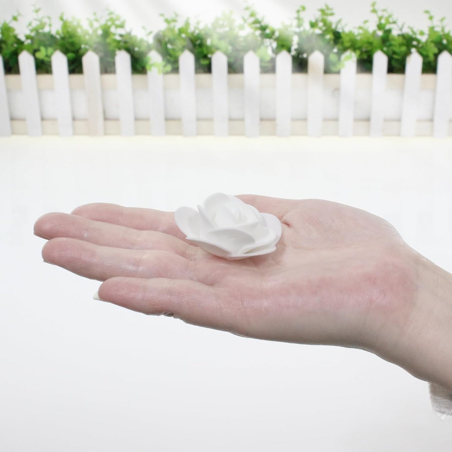 500 Pcs 1.4 Inch Mini Artificial Flowers Head Bulk 5 in 1 Set Faux Foam Fake Small Rose Tiny Baby Flores Bouquet Cake Gift Home Decoration DIY Craft (White)