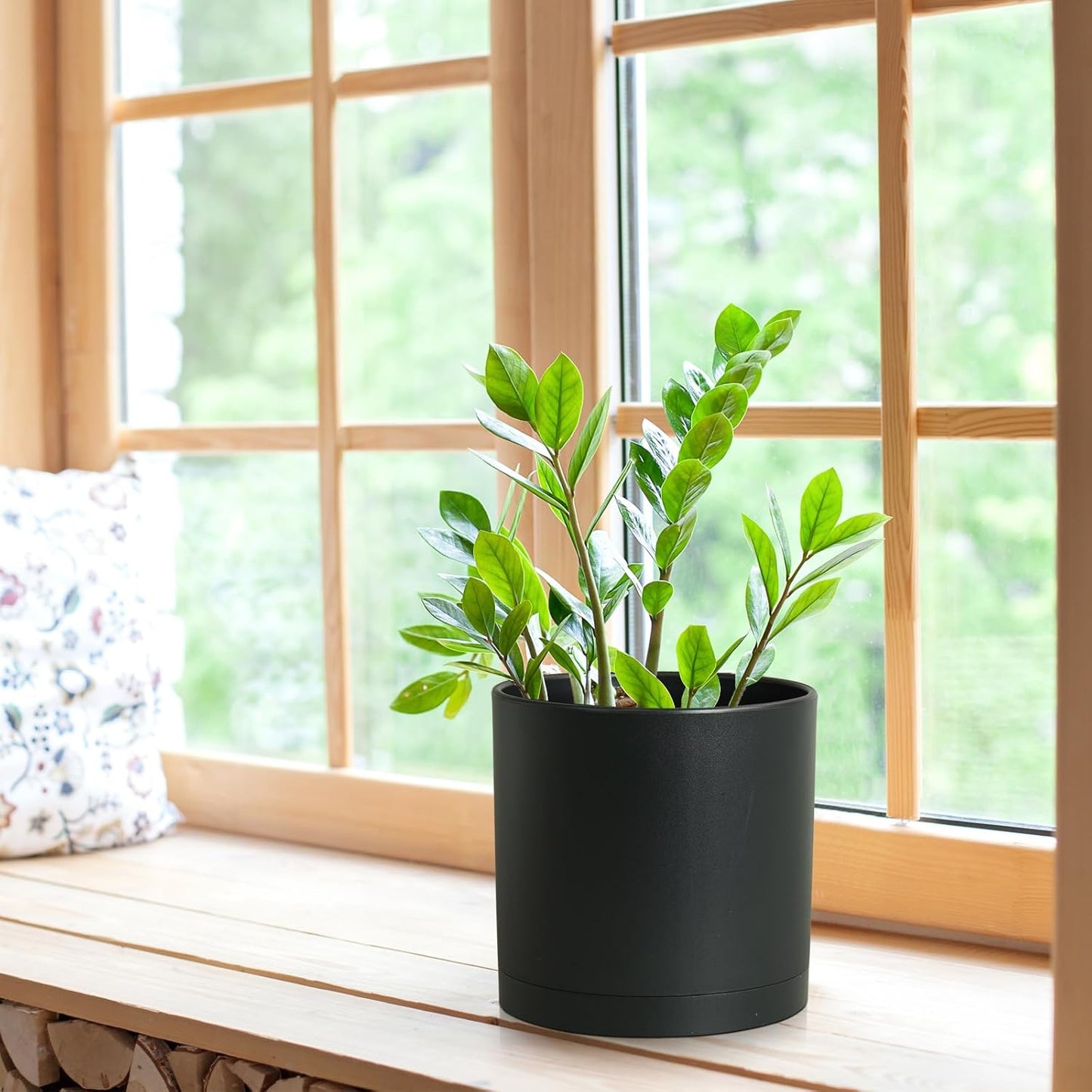 8 Inch Medium Plant Pots for Indoor Outdoor Plants, Cylinder Deep Flower Pots with Drainage Holes & Saucer, Decorative Plastic Planter Pots for Garden House Plants, Black