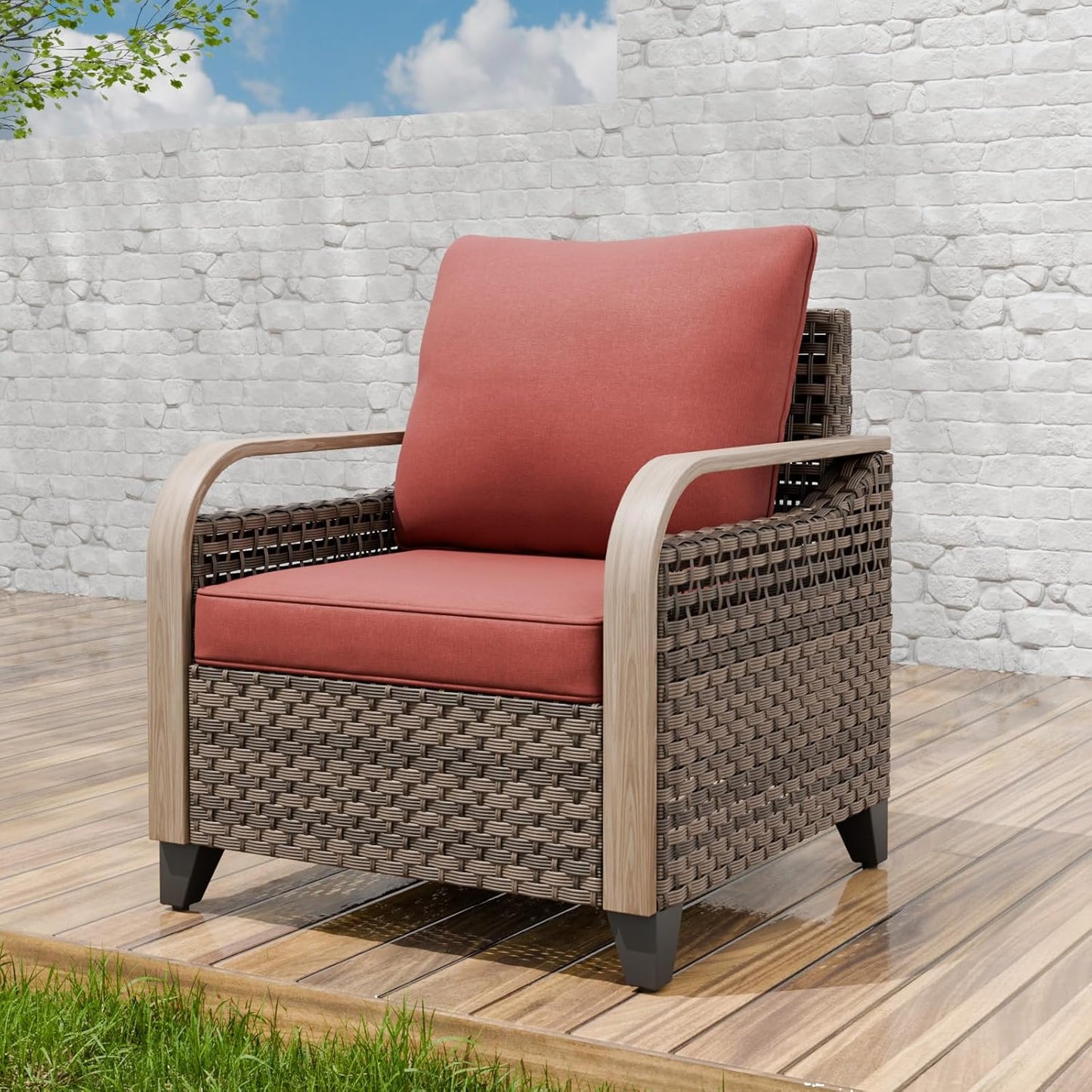 EAGLE PEAK Modern Wicker Outdoor Chair, Patio Chair Curved Armrest, Rattan Patio Furniture for Yard Deck Porch Garden, 1 Chair, Brown/Red