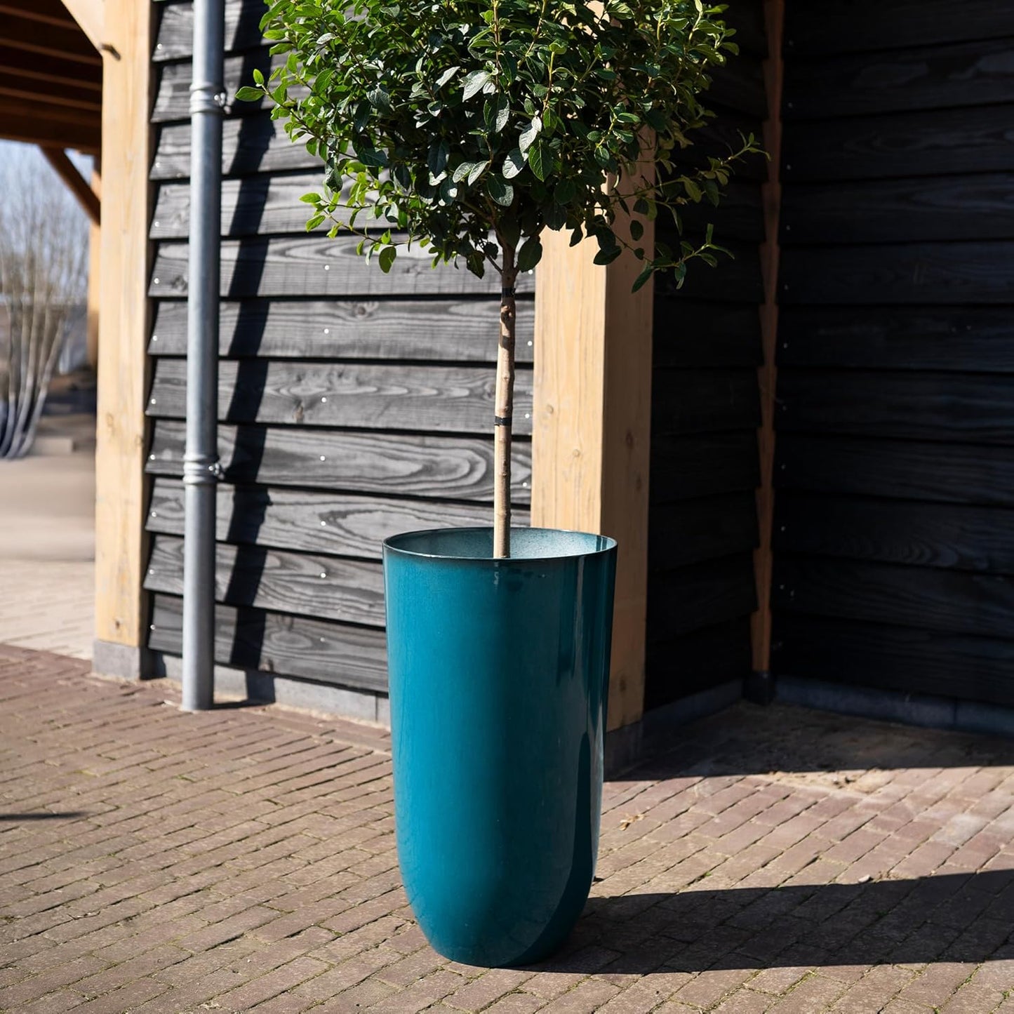 25.5-inch Tall Set of 2 Teal Large Plastic Planter Pots with Drainage Plug for Indoor or Outdoor Use, Decorative Lightweight Garden Flower Pot for Porch, Patio, Deck