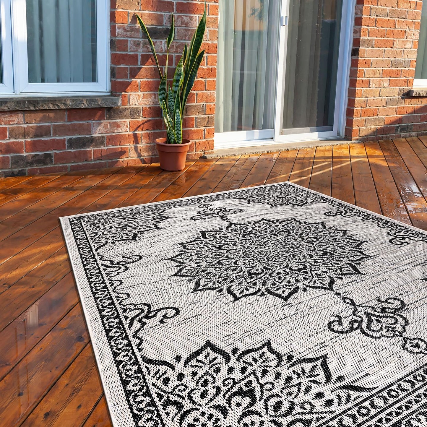 CAMILSON Outdoor Rug, 8x10 Medallion White Black Modern Area Rugs for Indoor and Outdoor Patios, Kitchen and Hallway Mats, Washable Porch Deck Outside Carpet (Medallion White, 8 x 10)