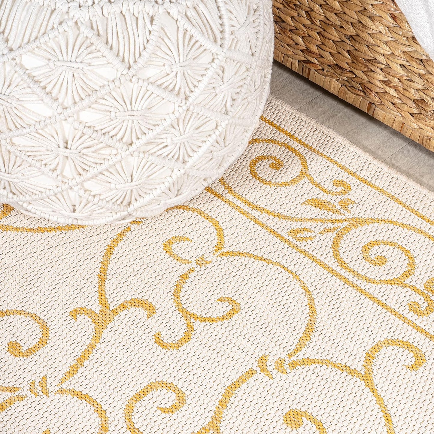 JONATHAN Y SMB106M-5SQ Charleston Vintage Filigree Textured Weave Indoor Outdoor Area Rug, Classic Traditional Transitional Easy Cleaning,Bedroom,Kitchen,Backyard,Patio, Cream/Yellow, 5' Square