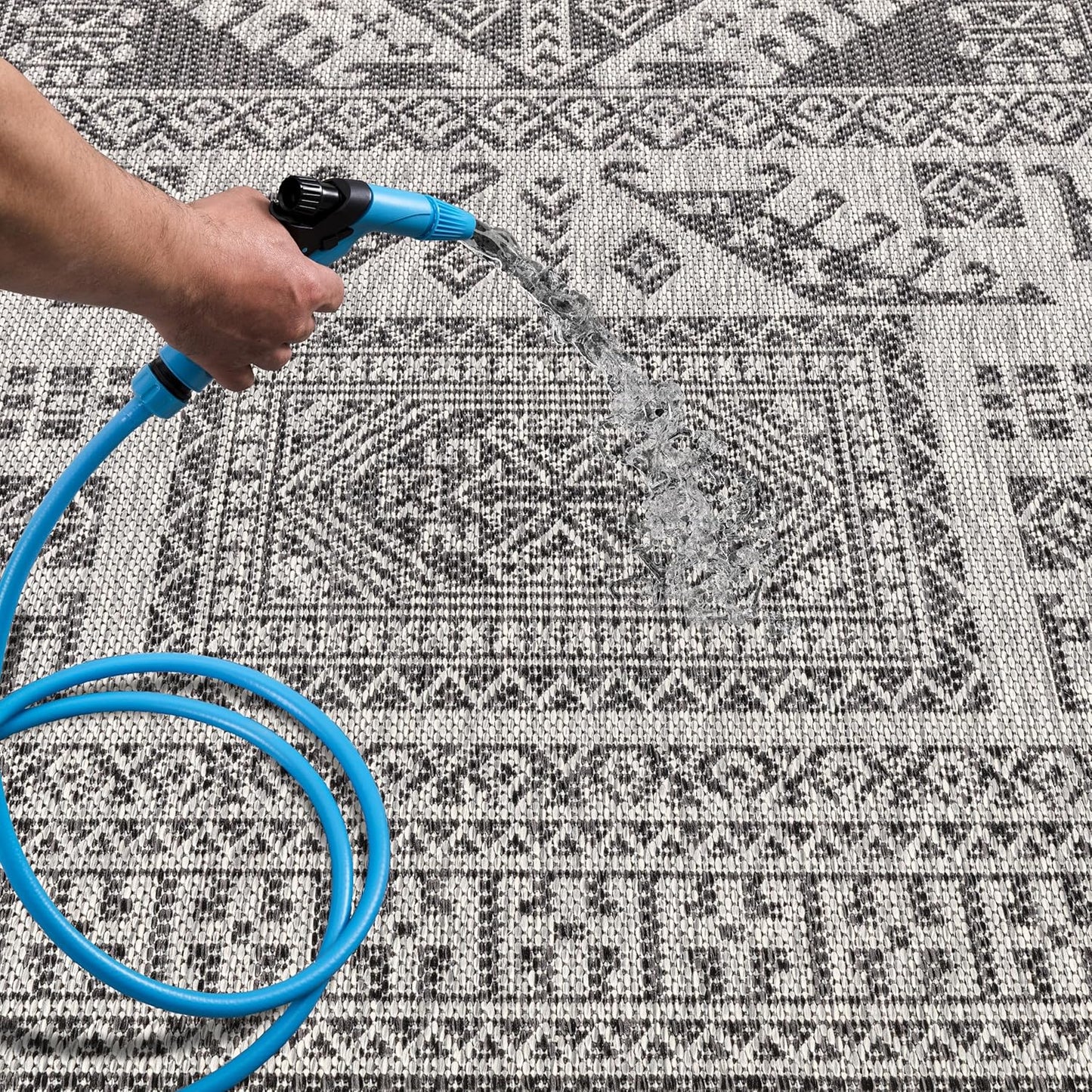 Keen Home Design Terrace Outdoor Area Rug - 5x8 Washable Indoor/Outdoor Rug for Patio, Kitchen, Balcony, Beach, Garden, Deck and Porch, Size: 5'3"x7'7"