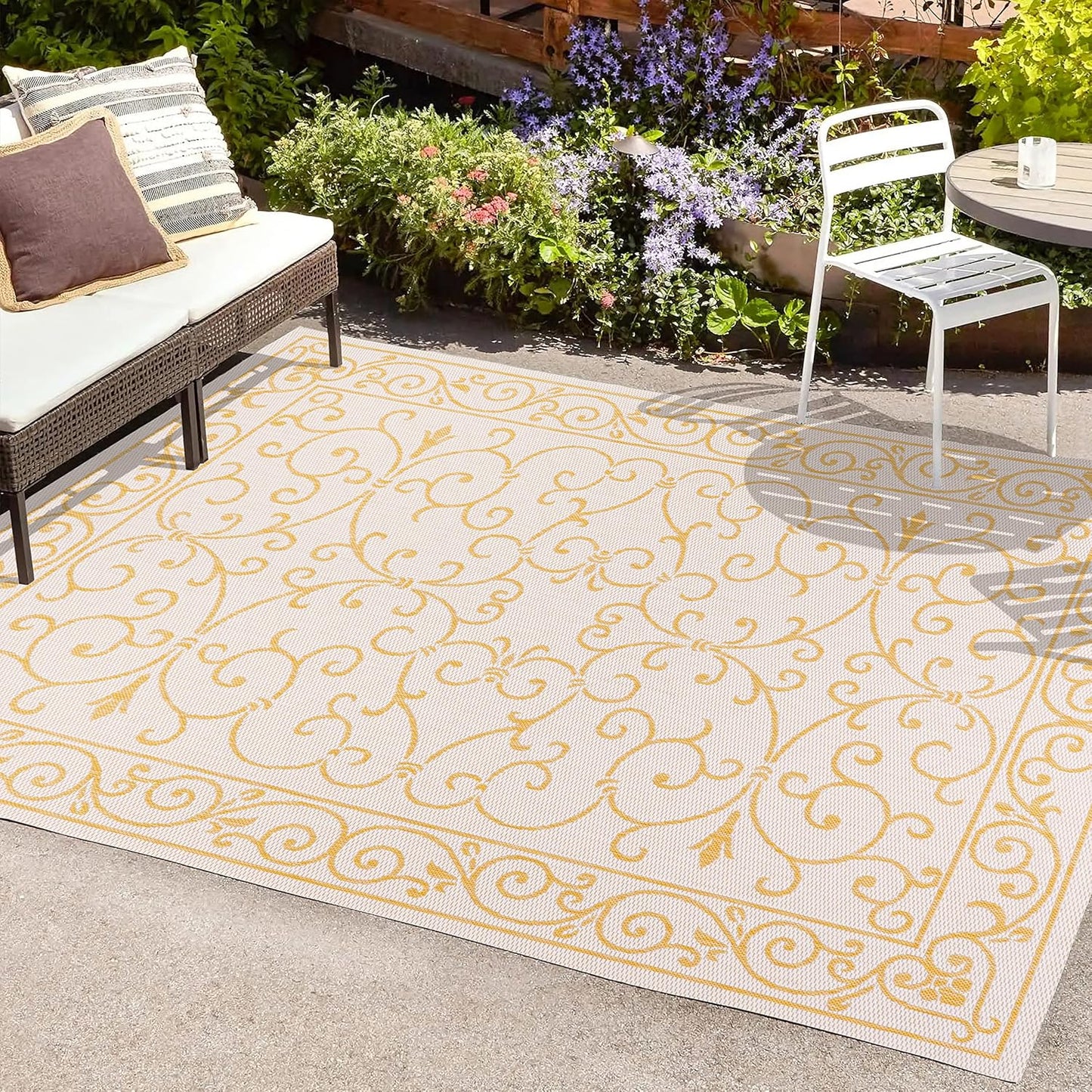 JONATHAN Y SMB106M-5 Charleston Vintage Filigree Textured Weave Indoor Outdoor Area Rug, Classic Traditional Easy-Cleaning,Bedroom,Kitchen,Backyard,Patio,Non Shedding, 5 X 8, Cream/Yellow