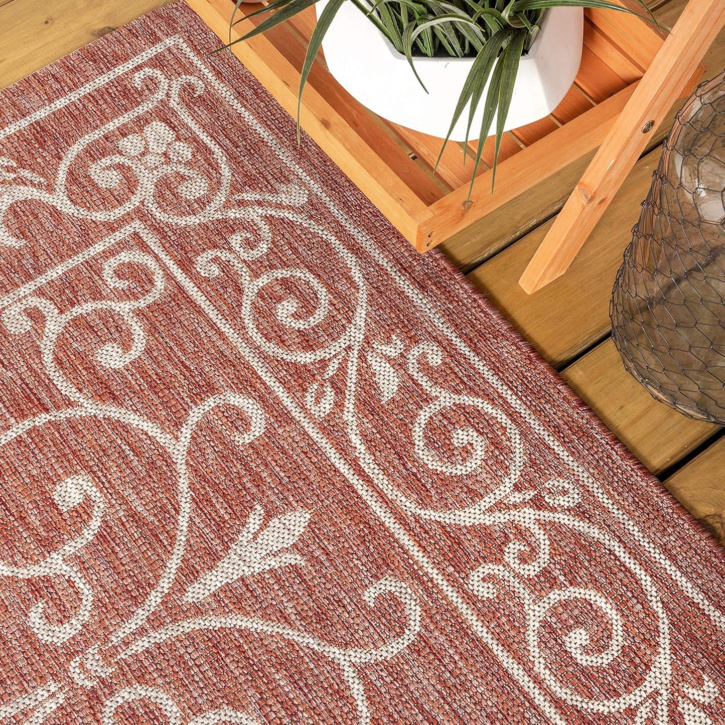 JONATHAN Y SMB106B-5SQ Charleston Vintage Filigree Textured Weave Indoor Outdoor Area Rug Classic Coastal Easy Cleaning Bedroom Kitchen Backyard Patio Non Shedding, 5' Square, Red/Beige